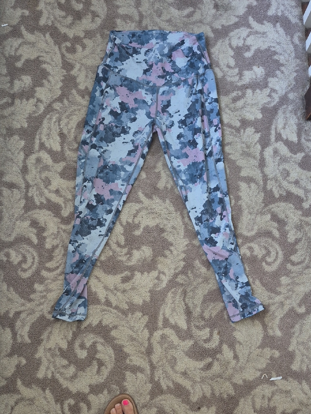 Camo Print Leggings - Pink & Gray